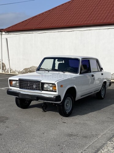 LADA (VAZ) 2107-1