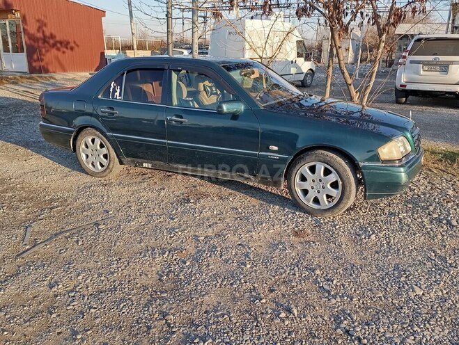 Mercedes C 200-4