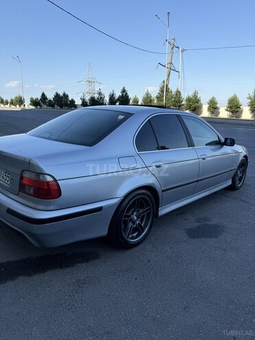 BMW 523-5