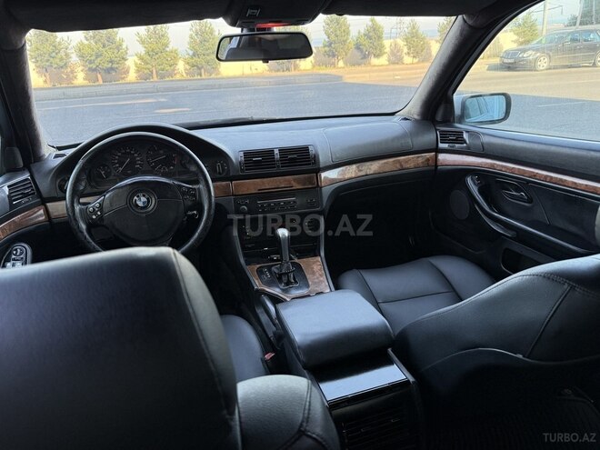 BMW 523-8