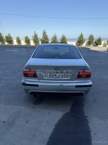 BMW 523-6