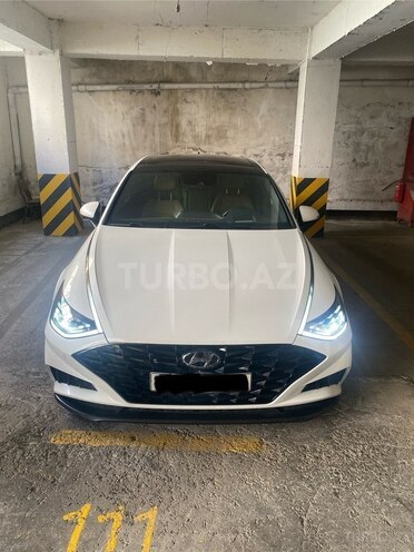 Hyundai Sonata-1