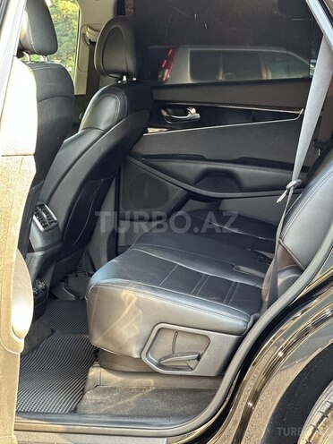 Kia Sorento-17