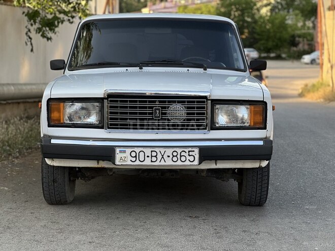 LADA (VAZ) 2107-2