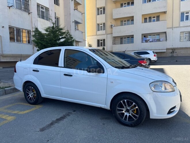 Chevrolet Aveo-2