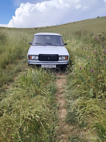 LADA (VAZ) 2107-2