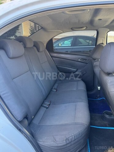 Chevrolet Aveo-8