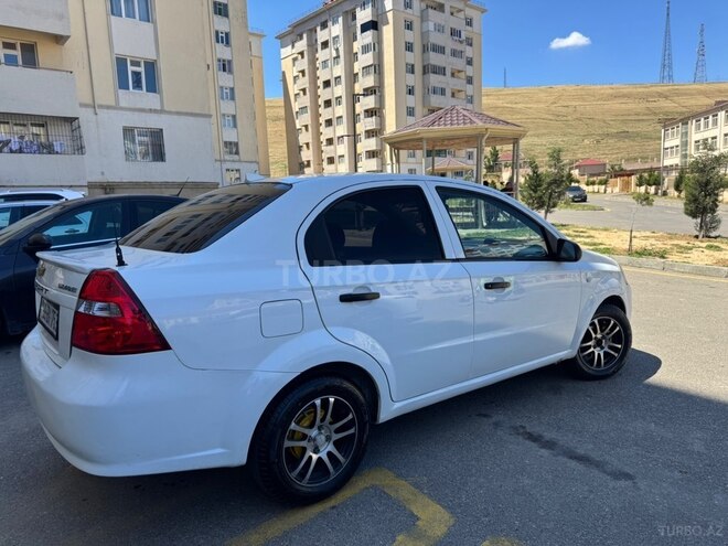 Chevrolet Aveo-9