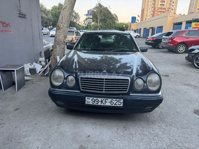 Mercedes E 220-9
