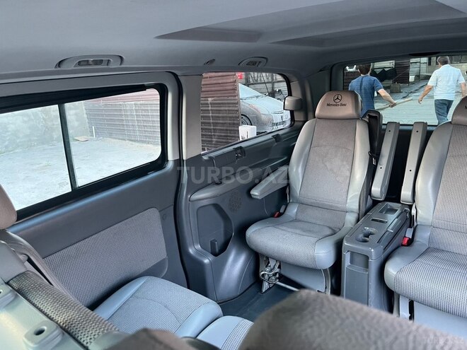 Mercedes Viano-6
