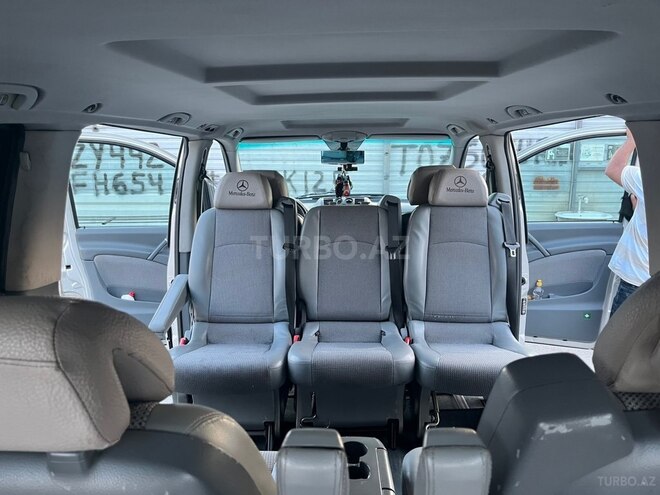 Mercedes Viano-7