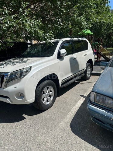 Toyota Land Cruiser Prado-2