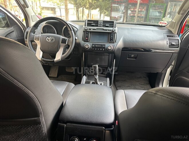 Toyota Land Cruiser Prado-10