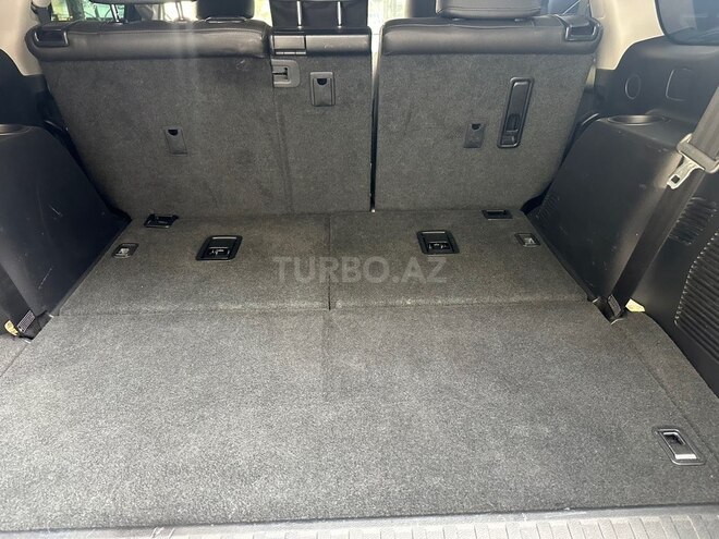Toyota Land Cruiser Prado-11