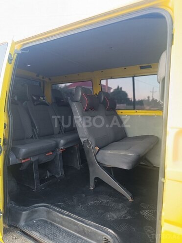Volkswagen Transporter-7