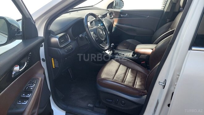 Kia Sorento-4