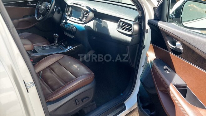 Kia Sorento-10