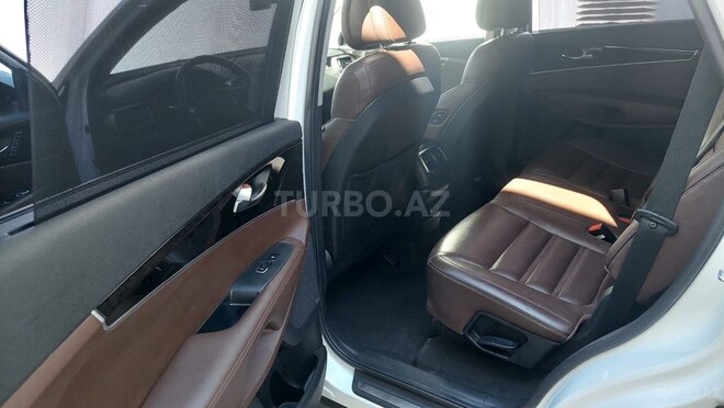Kia Sorento-8