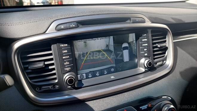 Kia Sorento-19
