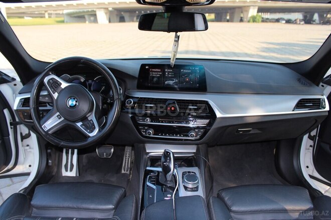 BMW 530-11