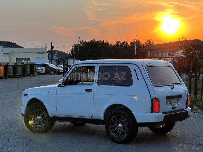LADA (VAZ) Niva-3