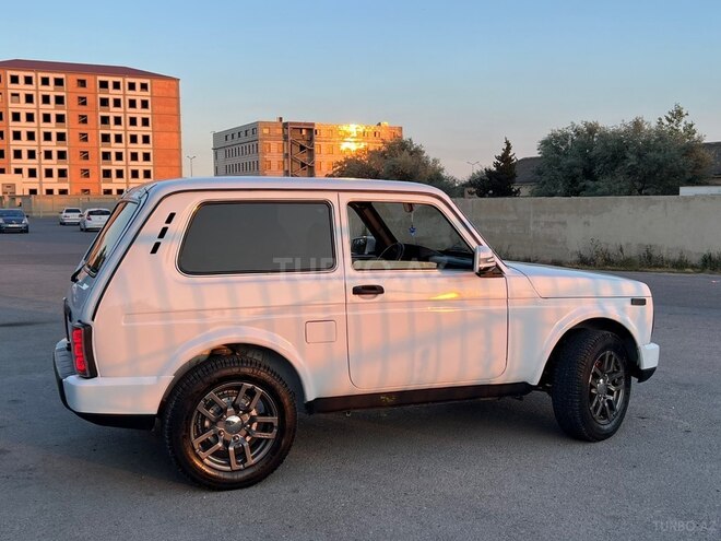 LADA (VAZ) Niva-4