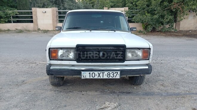 LADA (VAZ) 2107-2