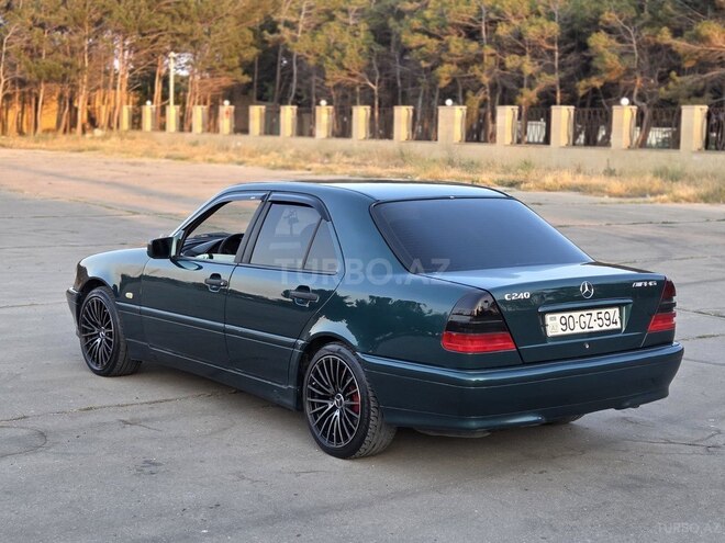 Mercedes C 240-11