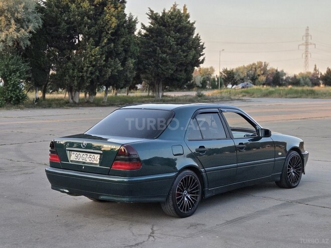 Mercedes C 240-10