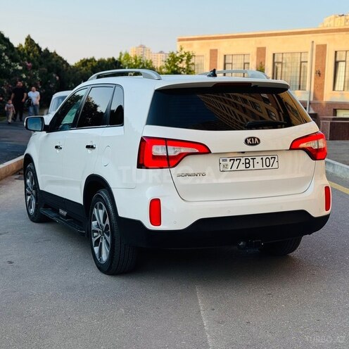 Kia Sorento-2
