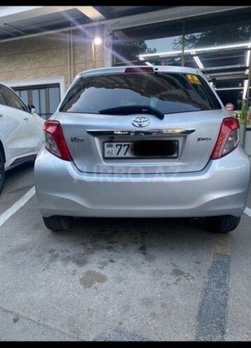 Toyota Vitz-9