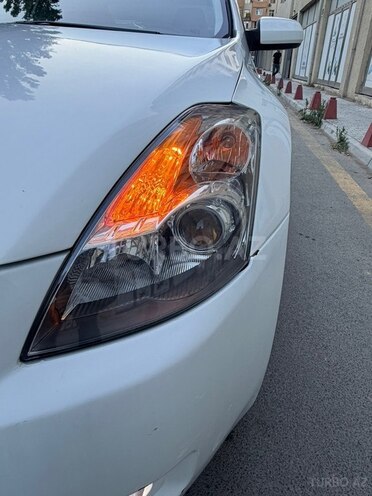 Nissan Altima-6