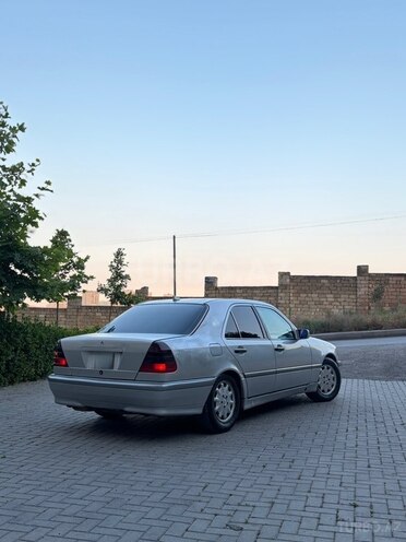 Mercedes C 230-2