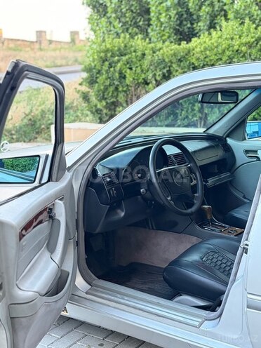 Mercedes C 230-7