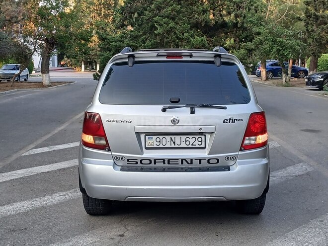 Kia Sorento-9