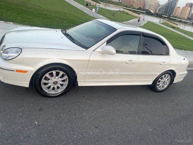Hyundai Sonata-5