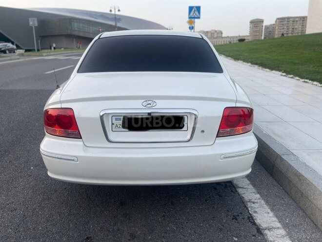 Hyundai Sonata-2