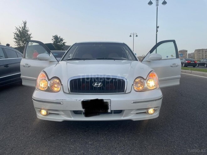 Hyundai Sonata-1
