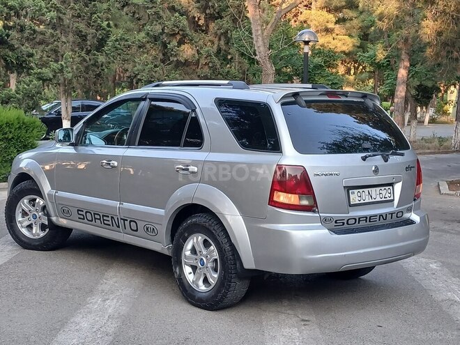 Kia Sorento-13