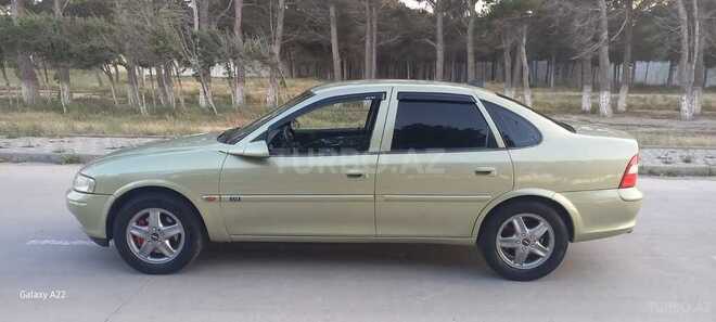 Opel Vectra-10