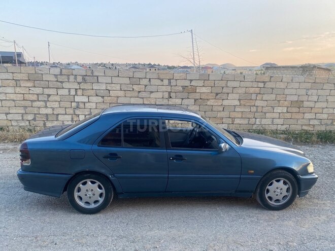 Mercedes C 220-9