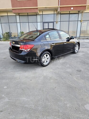 Chevrolet Cruze-5