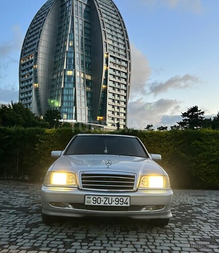 Mercedes C 240-1