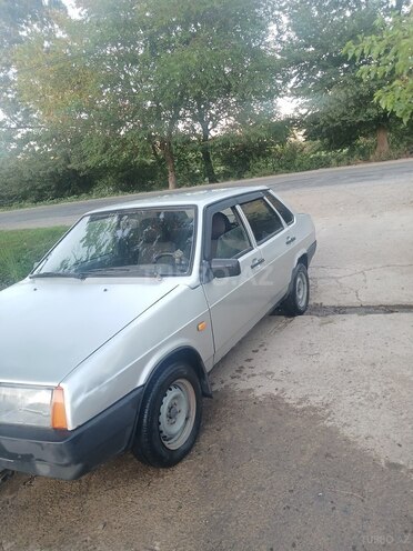 LADA (VAZ) 21099-4