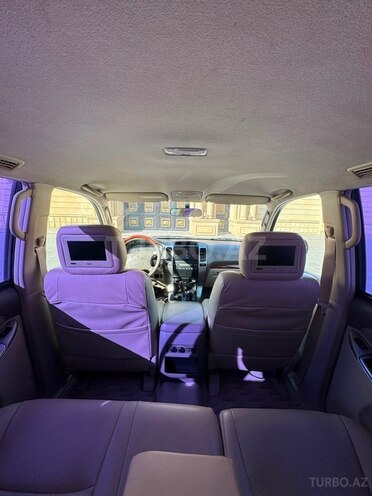 Toyota Land Cruiser Prado-8