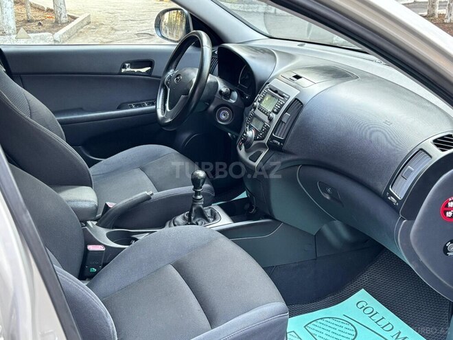 Hyundai i30-10