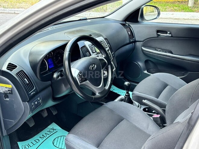 Hyundai i30-11
