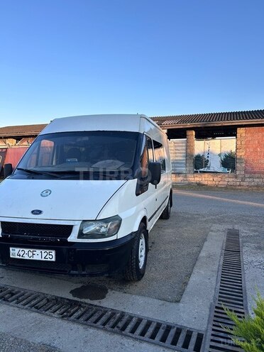 Ford Transit-2