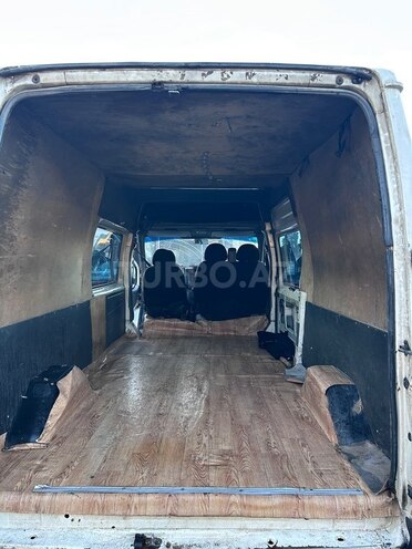 Ford Transit-6