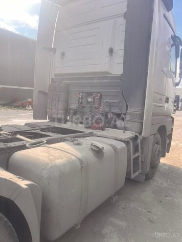 Mercedes Actros 1844-3